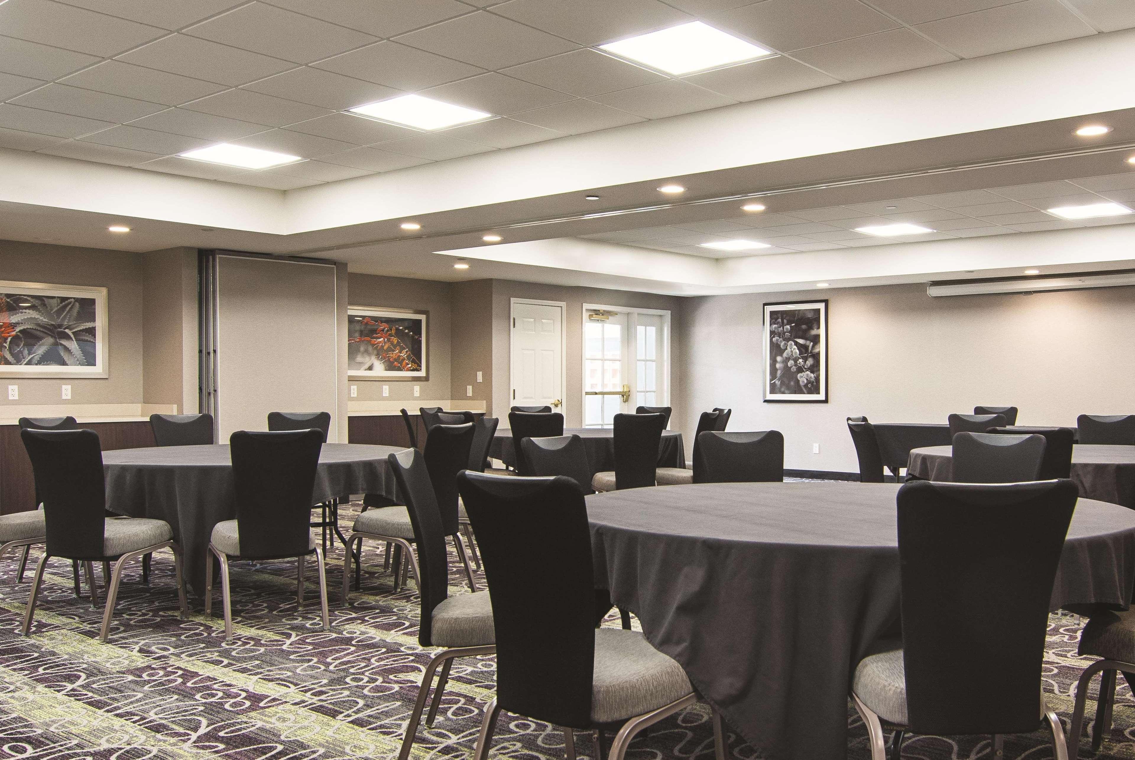 Hotel La Quinta By Wyndham Atlanta Perimeter Medical à Sandy Springs Extérieur photo