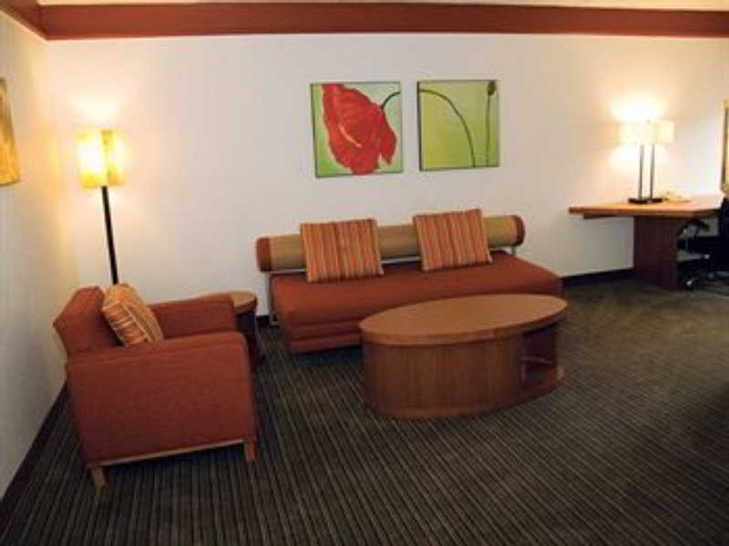 Hotel La Quinta By Wyndham Atlanta Perimeter Medical à Sandy Springs Extérieur photo