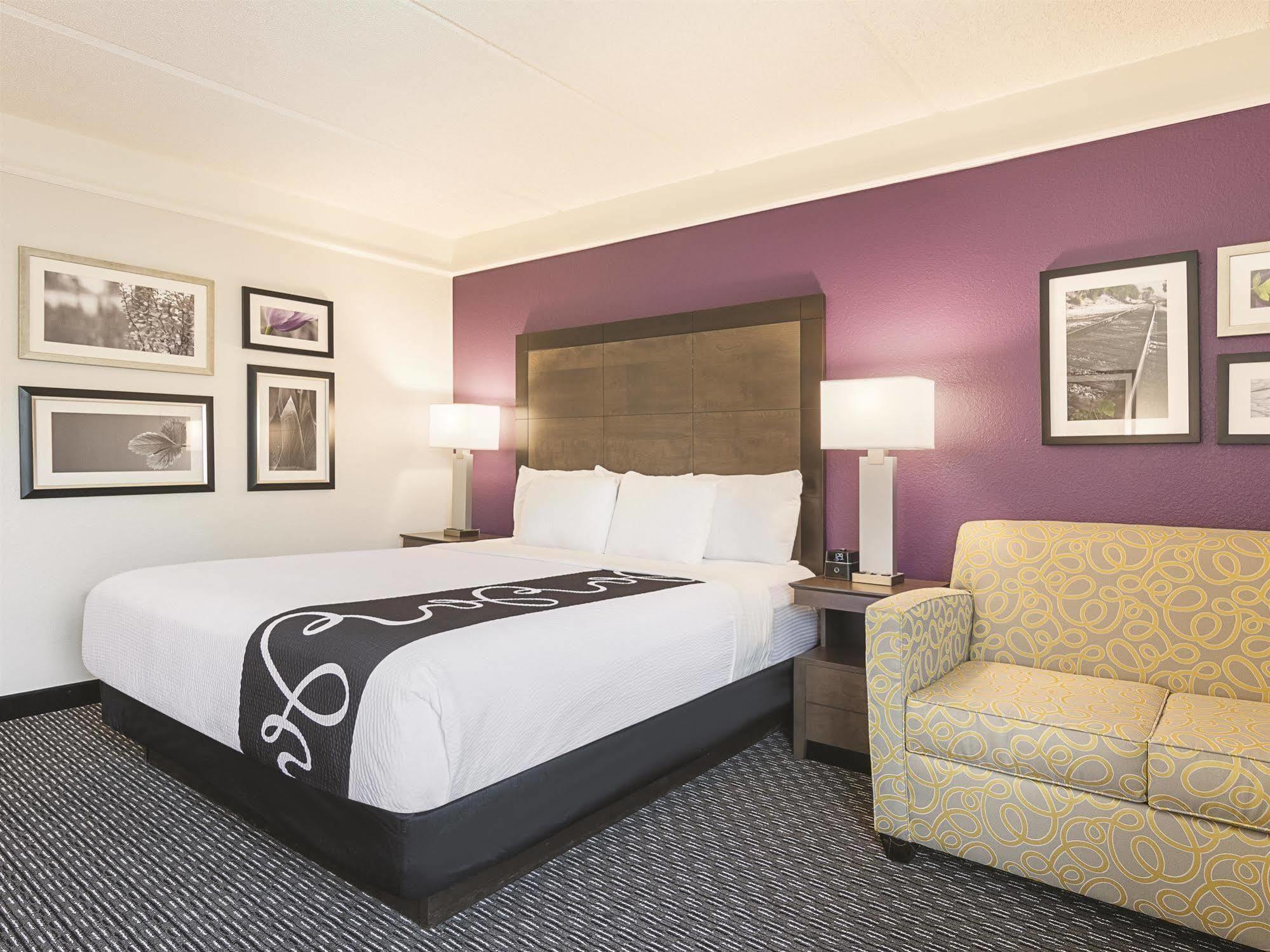 Hotel La Quinta By Wyndham Atlanta Perimeter Medical à Sandy Springs Extérieur photo