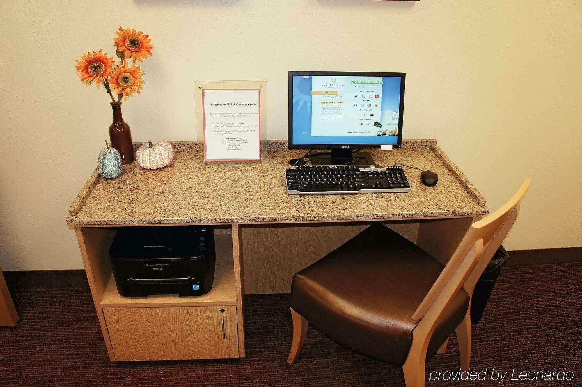 Hotel La Quinta By Wyndham Atlanta Perimeter Medical à Sandy Springs Extérieur photo